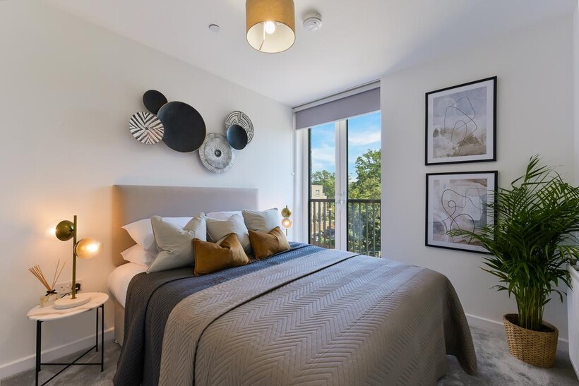 Flat 2, Andrewes House, 17, Wolff... 2 bed flat to rent - £2,500 pcm (£577 pw)