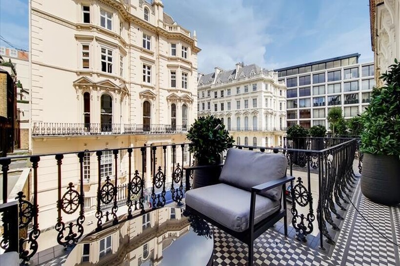 Prince of Wales Terrace London... 2 bed apartment to rent - £16,900 pcm (£3,900 pw)