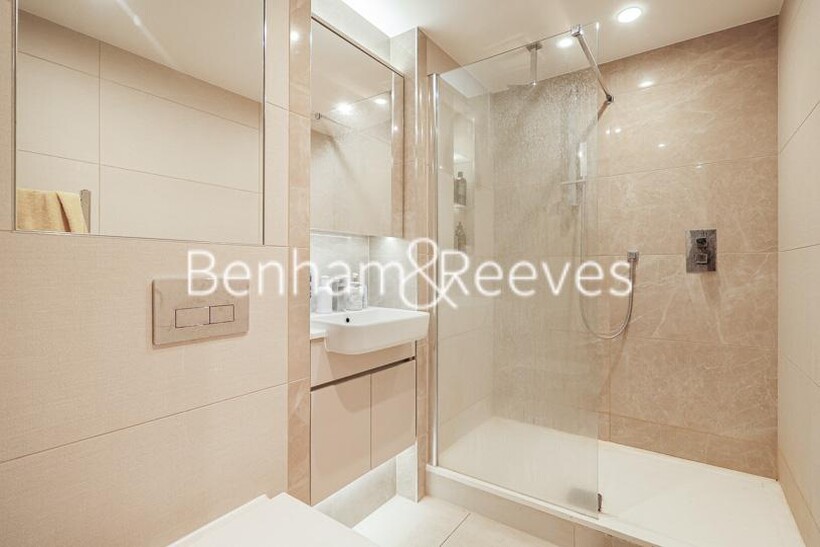 Brigadier Walk, Royal Arsenal... 2 bed apartment to rent - £2,700 pcm (£623 pw)