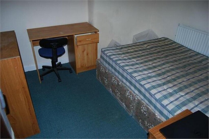Leeds LS6 2 bed terraced house to rent - £775 pcm (£179 pw)