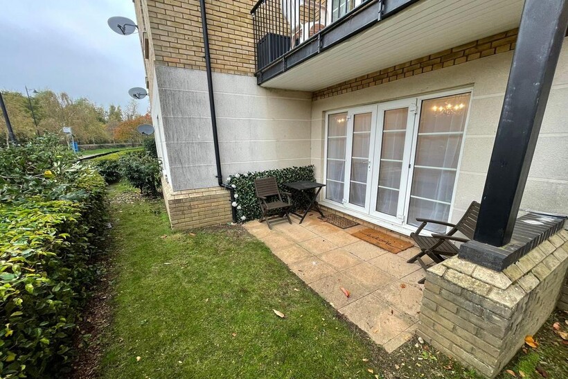 Ravenswood Avenue, Ipswich IP3 2 bed ground floor flat to rent - £950 pcm (£219 pw)