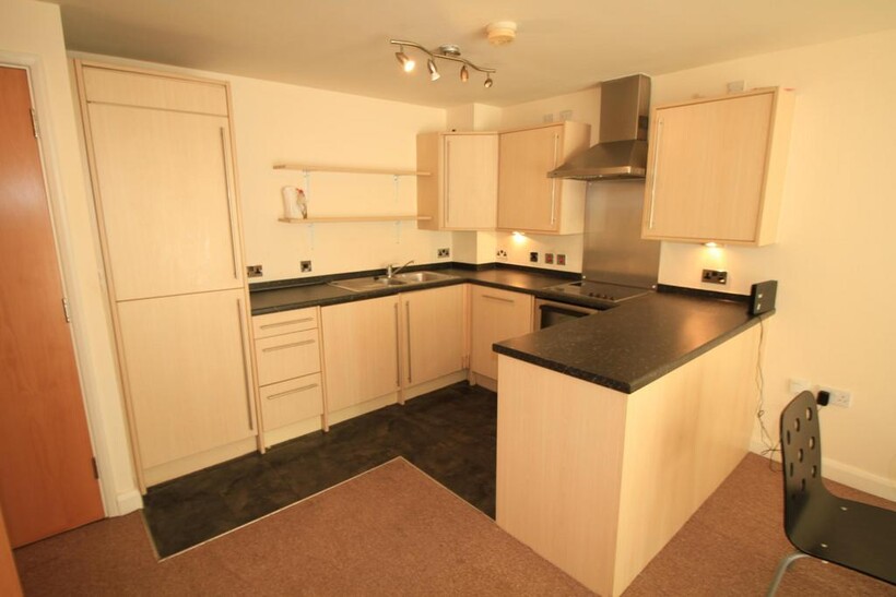 Pilcher Gate, Nottingham NG1 2 bed flat to rent - £1,095 pcm (£253 pw)