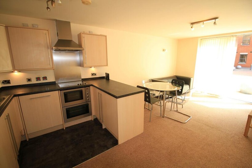 Pilcher Gate, Nottingham NG1 2 bed flat to rent - £1,095 pcm (£253 pw)