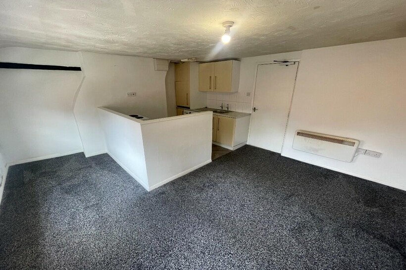St. Nicholas Street, Ipswich IP1 1 bed flat to rent - £725 pcm (£167 pw)