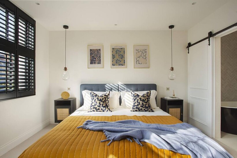 Novello Street, Parsons Green... 3 bed house to rent - £21,667 pcm (£5,000 pw)