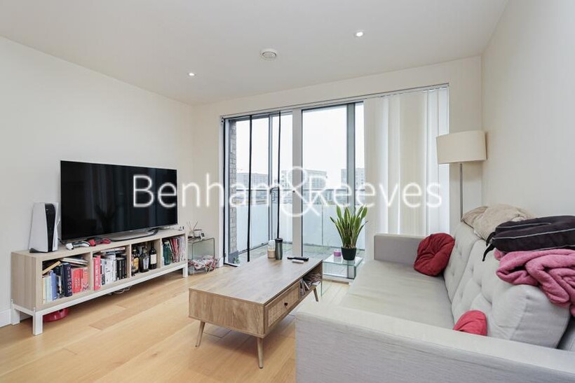 Peartree Way, Millenium Gardens SE10 1 bed apartment to rent - £1,900 pcm (£438 pw)