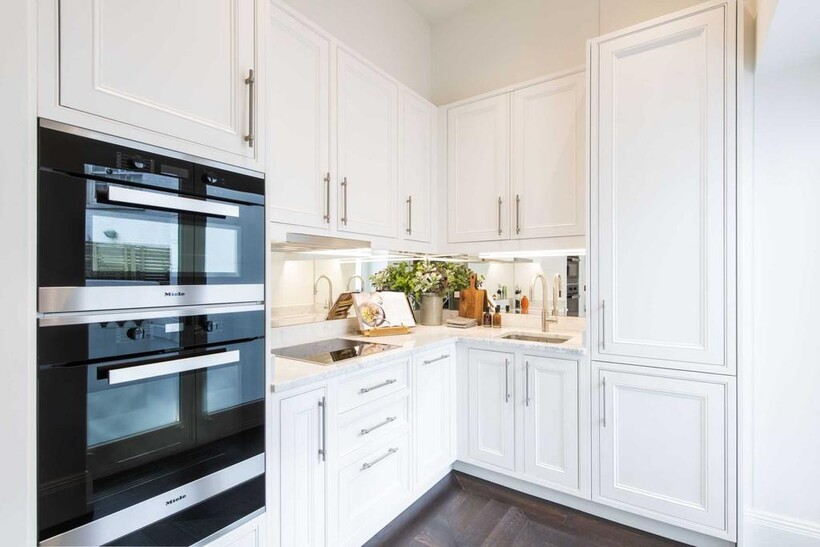 Prince Of Wales Terrace, London 2 bed apartment to rent - £11,700 pcm (£2,700 pw)