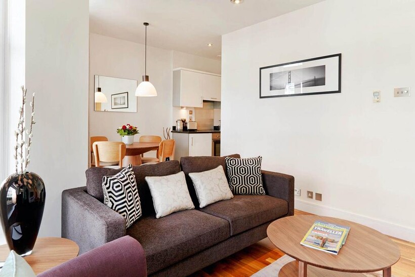Harrington Road, London SW7 1 bed serviced apartment to rent - £8,450 pcm (£1,950 pw)