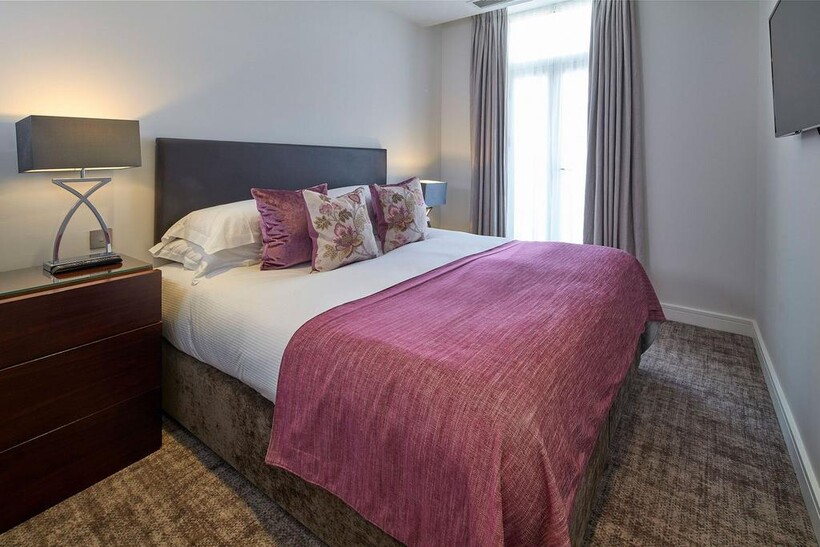 Harrington Road, London SW7 1 bed serviced apartment to rent - £8,450 pcm (£1,950 pw)