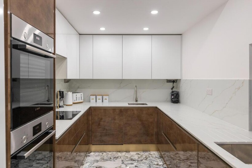 Stonebridge Road, London N15 5 bed house to rent - £5,149 pcm (£1,188 pw)