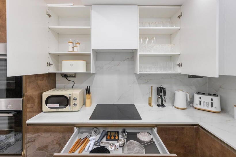 Stonebridge Road, London N15 5 bed house to rent - £5,149 pcm (£1,188 pw)