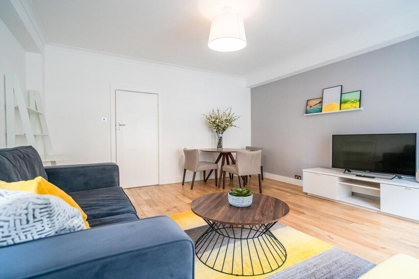 Dolphin Square, London SW1V 1 bed serviced apartment to rent - £4,983 pcm (£1,150 pw)