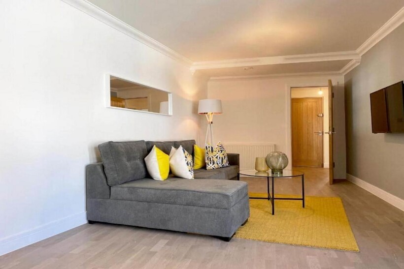 ME1 Sylvia Apts 02 2 bed apartment to rent - £3,562 pcm (£822 pw)