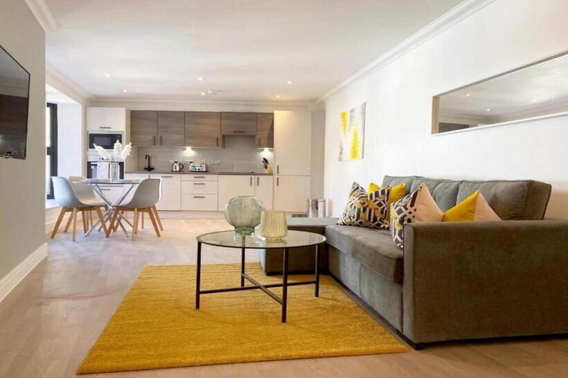 ME1 Sylvia Apts 02 2 bed apartment to rent - £3,562 pcm (£822 pw)