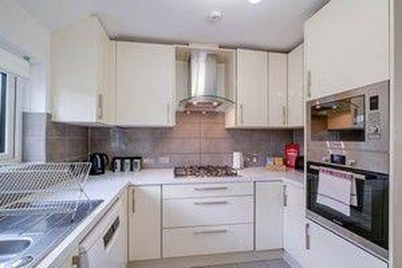 W7 Townholm Cres 103A 2 bed apartment to rent - £4,702 pcm (£1,085 pw)