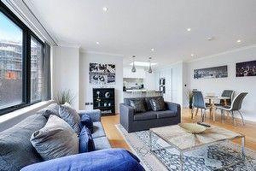 TW8 Concord Hse 12 2 bed apartment to rent - £5,985 pcm (£1,381 pw)