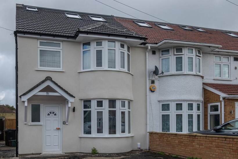 TW4 Chaucer Ave 91 6 bed detached house to rent - £7,980 pcm (£1,842 pw)