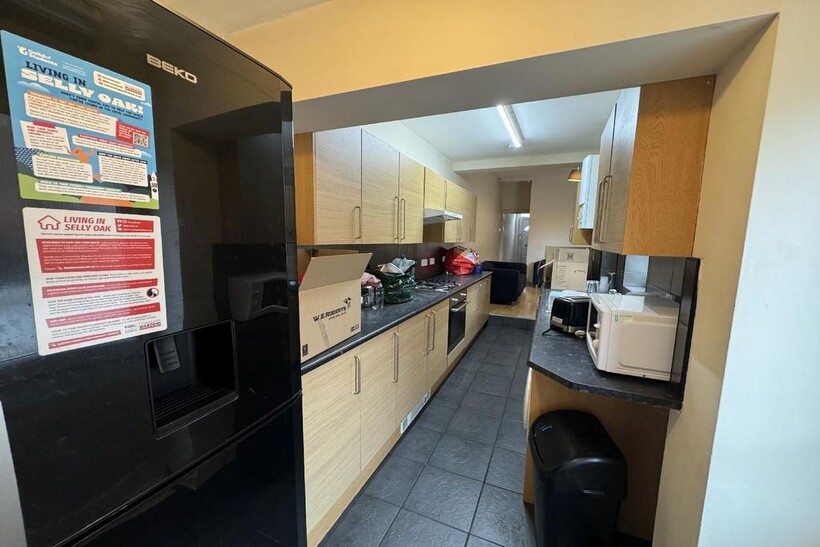 Birmingham B29 4 bed house to rent - £2,120 pcm (£489 pw)
