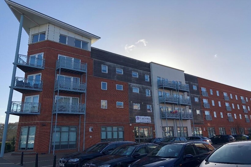 Compair Crescent, Ipswich IP2 2 bed flat to rent - £850 pcm (£196 pw)