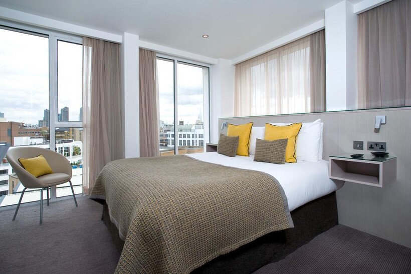 Rosebery Avenue, London EC1R 2 bed serviced apartment to rent - £8,303 pcm (£1,916 pw)