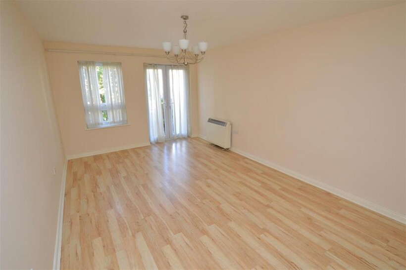 Coach House Court, Loughborough LE11 2 bed ground floor flat to rent - £775 pcm (£179 pw)