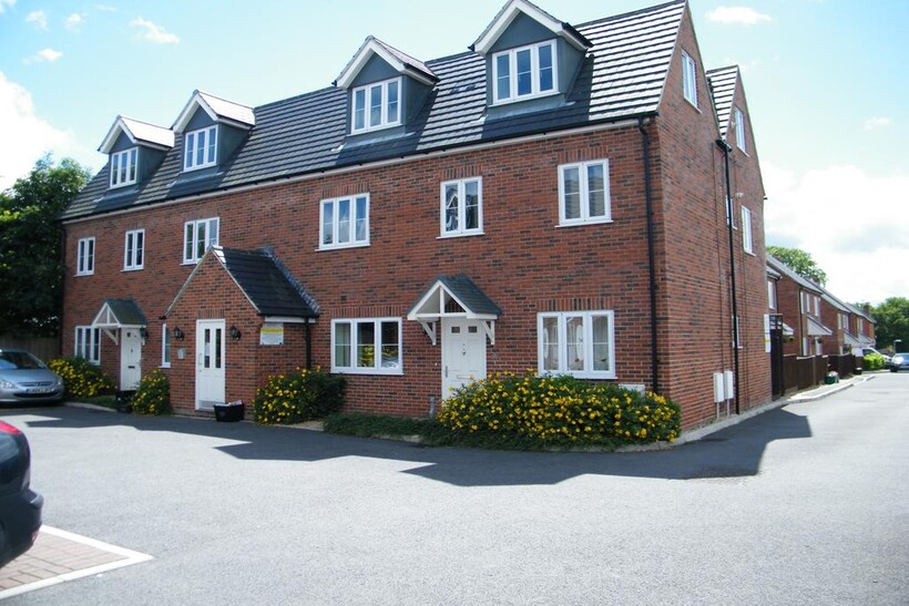 Ilminster Road, Taunton TA1 1 bed apartment to rent - £845 pcm (£195 pw)