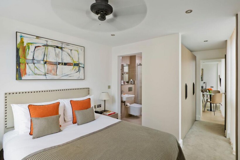 Norwich Street, London EC4A 1 bed serviced apartment to rent - £6,205 pcm (£1,432 pw)