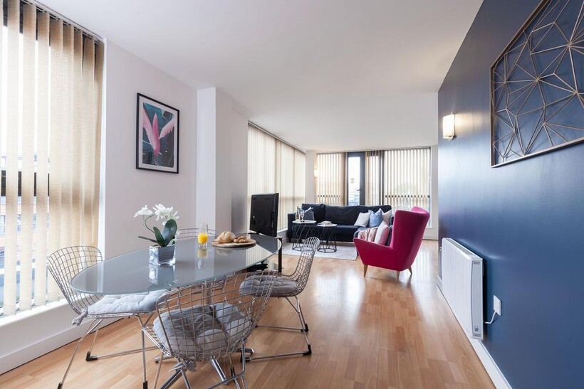 Fitzwilliam Street, Sheffield S1 2 bed serviced apartment to rent - £2,550 pcm (£588 pw)