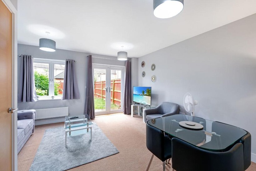 HP22 Kempster 53 5 bed apartment to rent - £7,125 pcm (£1,644 pw)