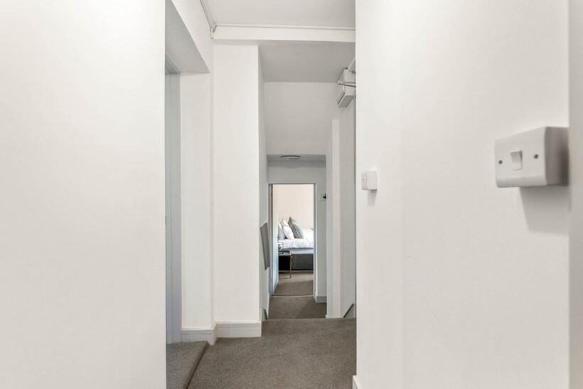 Old Bank Hse 2 Brocklesby 2 bed apartment to rent - £1,995 pcm (£460 pw)