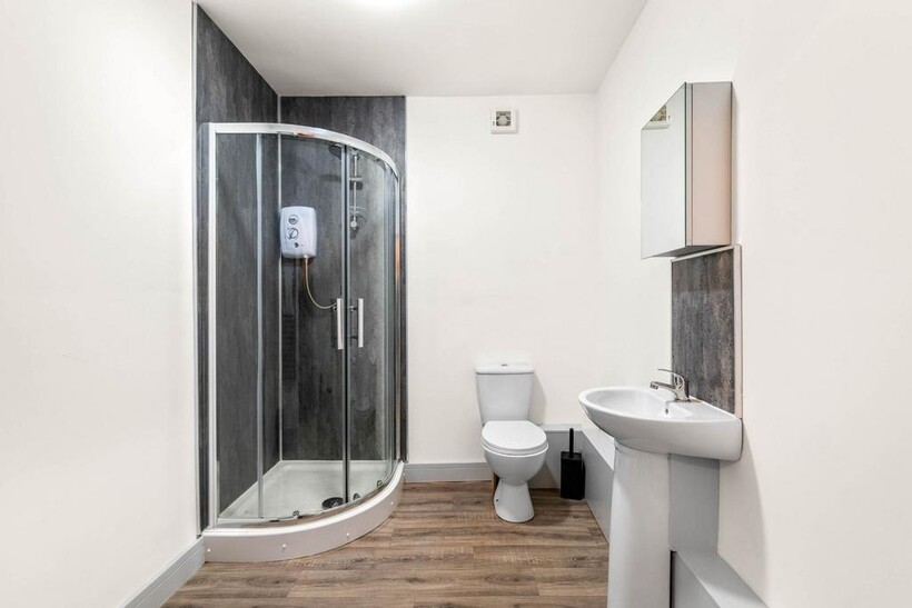 Old Bank Hse 2 Brocklesby 2 bed apartment to rent - £1,995 pcm (£460 pw)