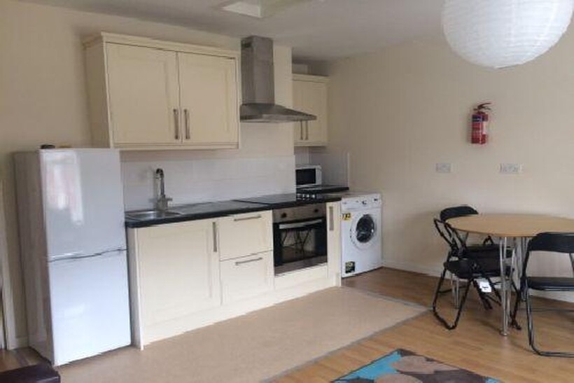 Nottingham NG7 3 bed house to rent - £348 pcm (£80 pw)