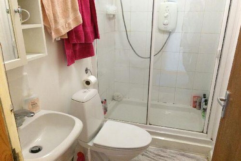 Nottingham NG7 3 bed house to rent - £348 pcm (£80 pw)