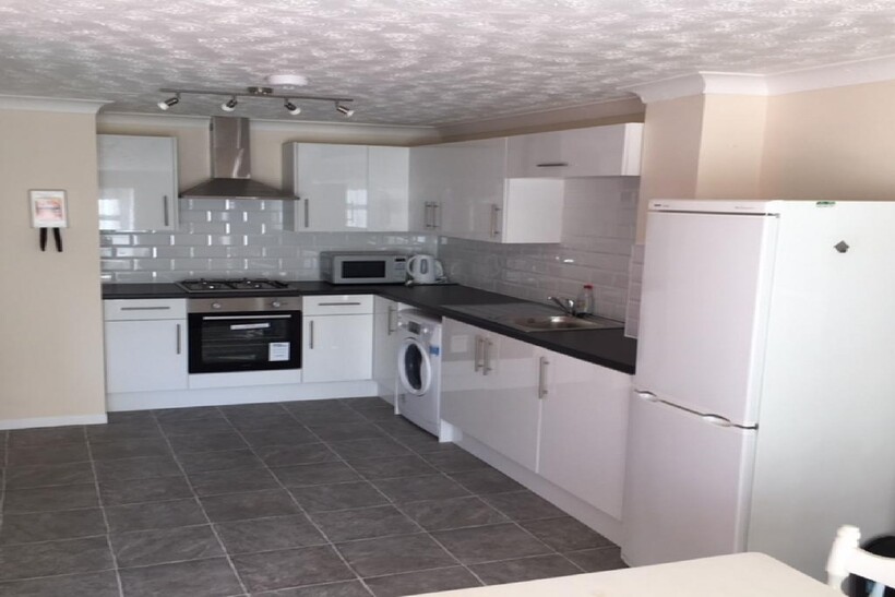 Nottingham NG9 5 bed house to rent - £521 pcm (£120 pw)