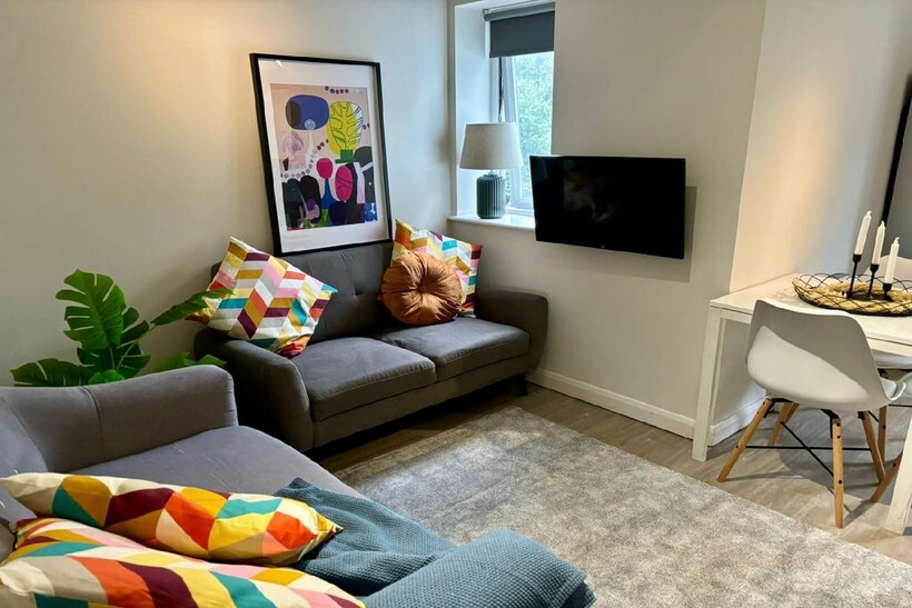 Nottingham NG7 1 bed in a house share to rent - £521 pcm (£120 pw)