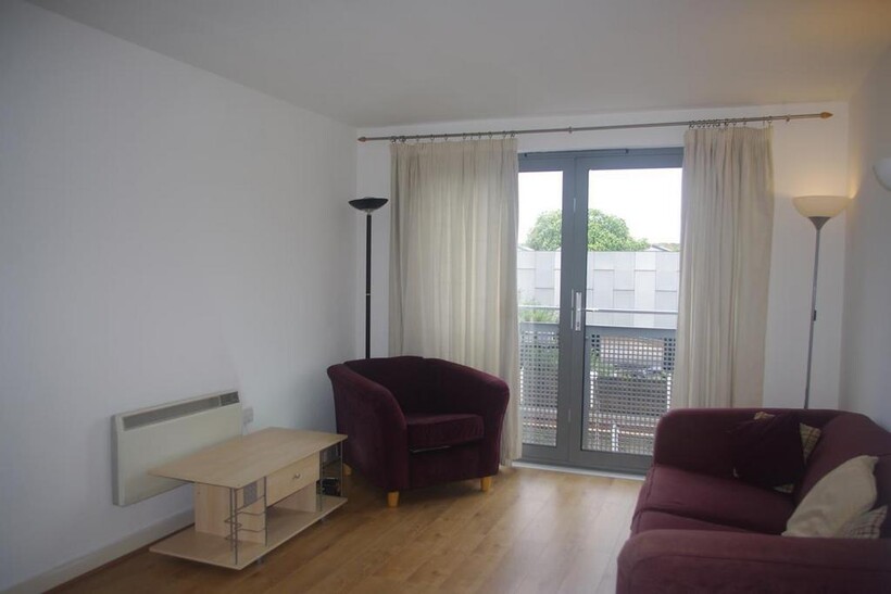 SHORT & FLEXI STAY BILLS INC STUDIO... 1 bed flat to rent - £2,167 pcm (£500 pw)