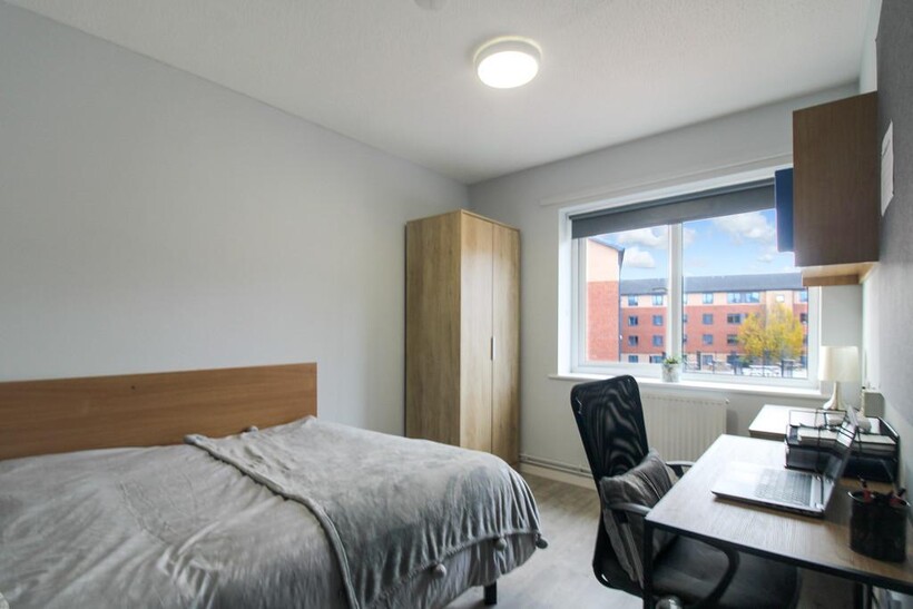 Madison Gardens, Faraday Road 6 bed townhouse to rent - £3,874 pcm (£894 pw)