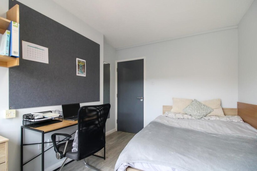 Madison Gardens, Faraday Road 6 bed townhouse to rent - £3,874 pcm (£894 pw)