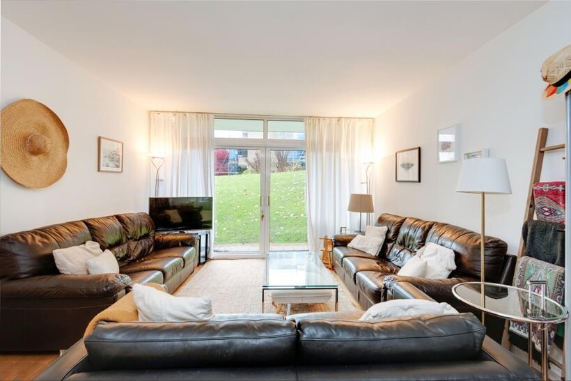 Oak Hill Park, Hampstead, London, NW3 2 bed flat to rent - £2,795 pcm (£645 pw)