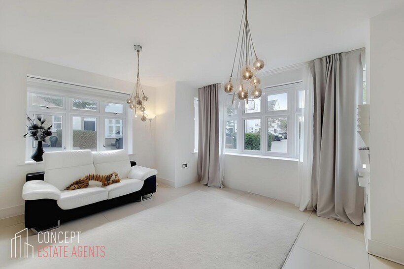 Emerald Square, Roehampton, SW15 4 bed terraced house to rent - £4,200 pcm (£969 pw)
