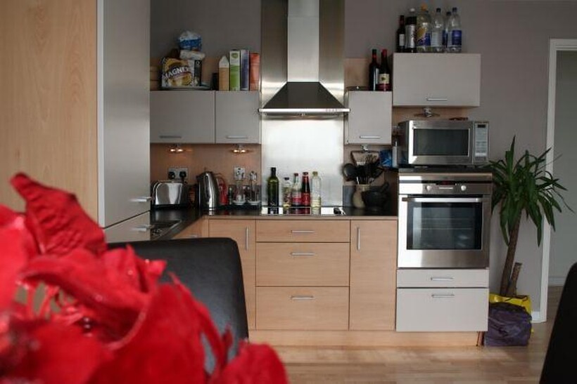 Holly Court, Greenroof Way, London, SE10 1 bed apartment to rent - £1,650 pcm (£381 pw)