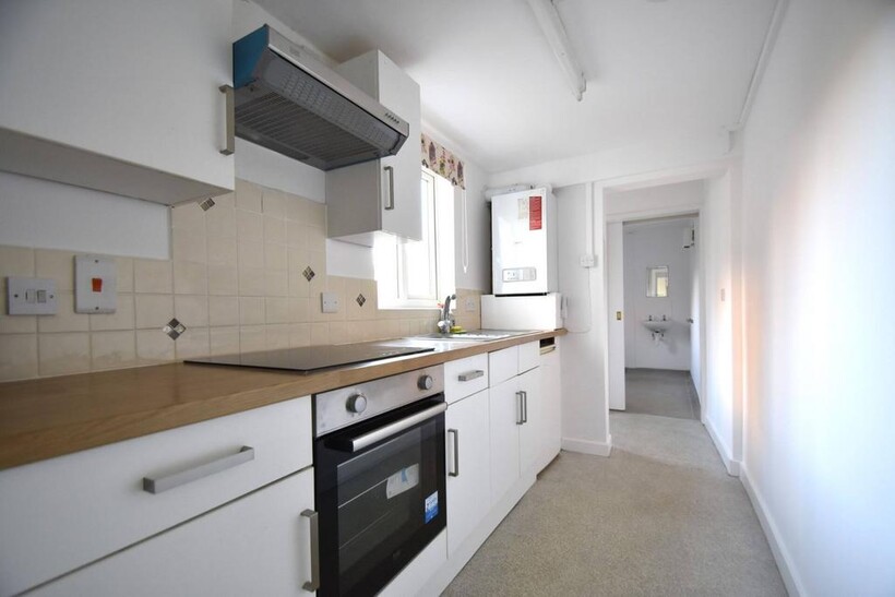 Copse Lane, Freshwater PO40 2 bed cottage to rent - £925 pcm (£213 pw)