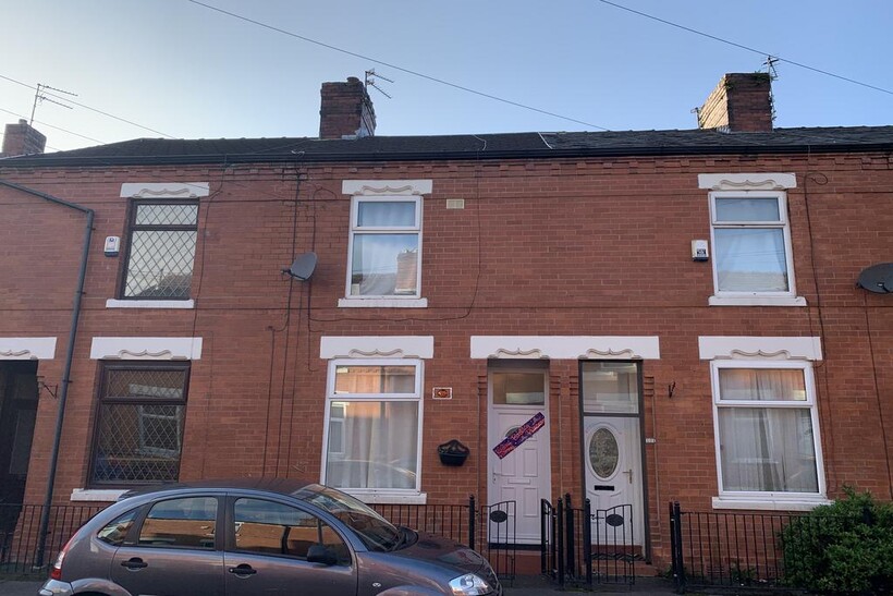 Cobden Street, Manchester M9 3 bed terraced house to rent - £1,350 pcm (£312 pw)