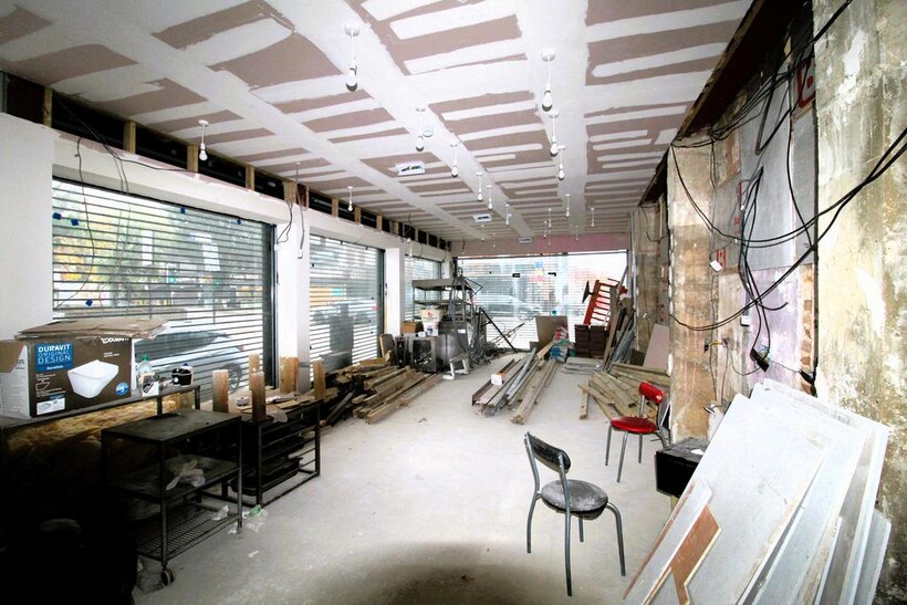 The Broadway, Southall UB1 Property to rent - £5,417 pcm (£1,250 pw)