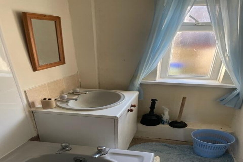 James Street, Peterlee SR8 2 bed terraced house to rent - £550 pcm (£127 pw)