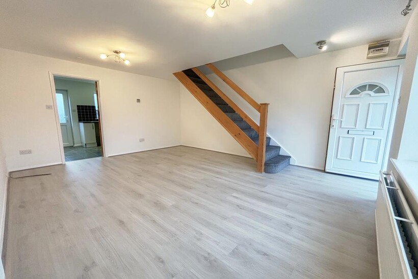 Gainsborough Drive, Halesworth IP19 2 bed end of terrace house to rent - £825 pcm (£190 pw)