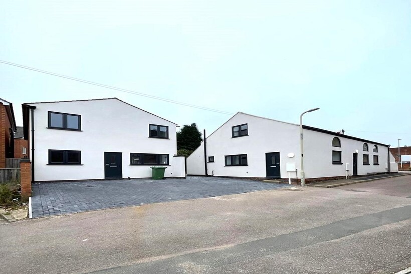 Chapel Street, Oadby, Leicester LE2 2 bed apartment to rent - £895 pcm (£207 pw)