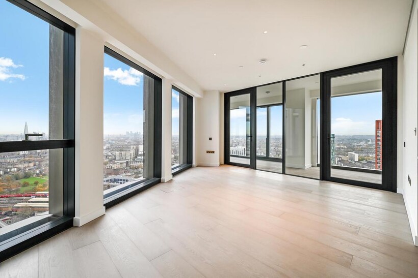 River Park Tower, Nine Elms Lane... 2 bed flat to rent - £9,707 pcm (£2,240 pw)