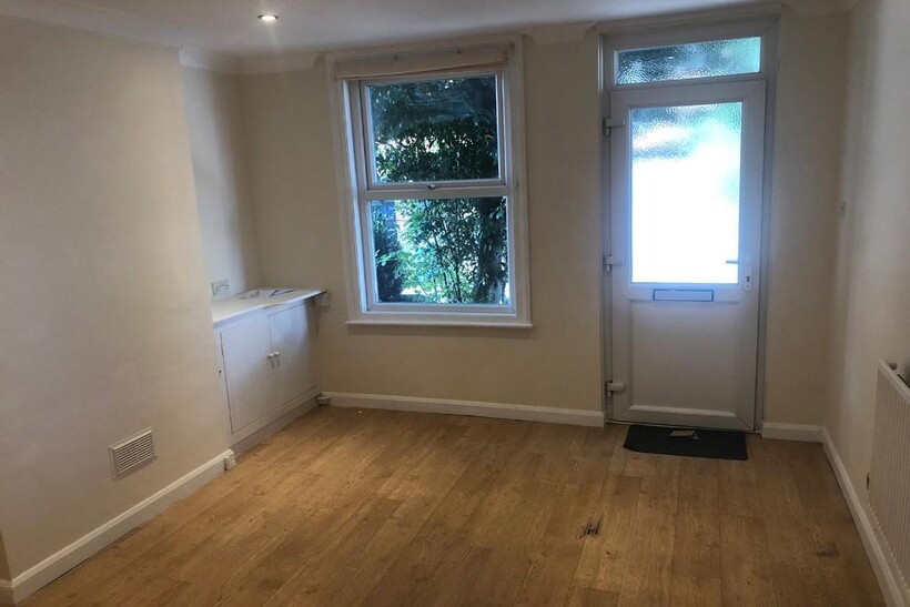 Bulwer Road, Ipswich IP1 3 bed terraced house to rent - £900 pcm (£208 pw)