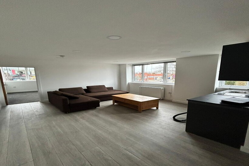 Sutton New Road, Birmingham B23 1 bed flat to rent - £900 pcm (£208 pw)